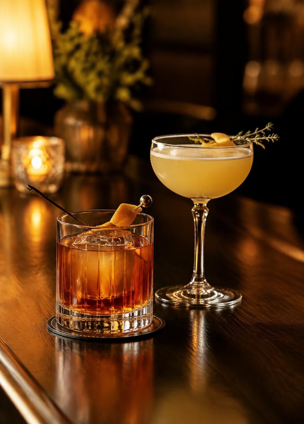 Cocktails au bar